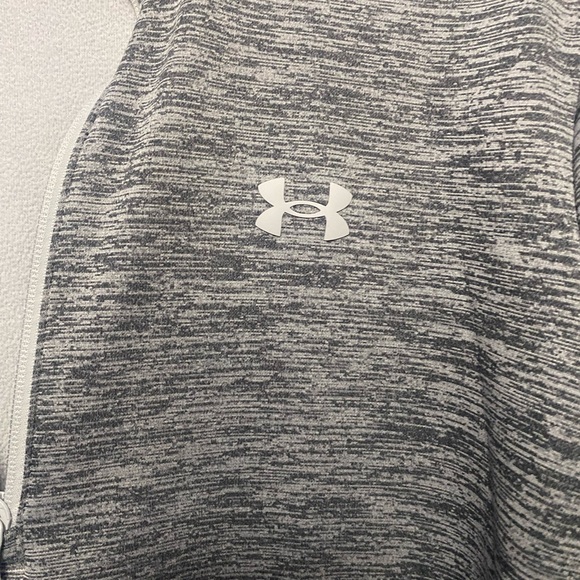 Sweatshirt - Picture 2 of 4